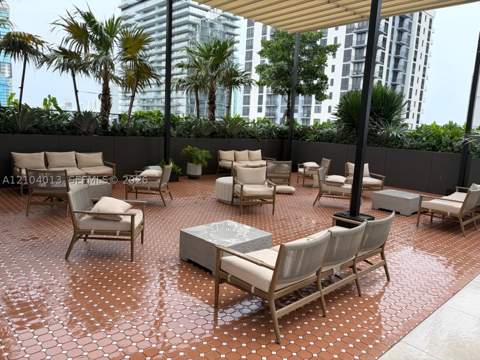 11 NE 6th St 3005, Miami FL - photo 6 of 19