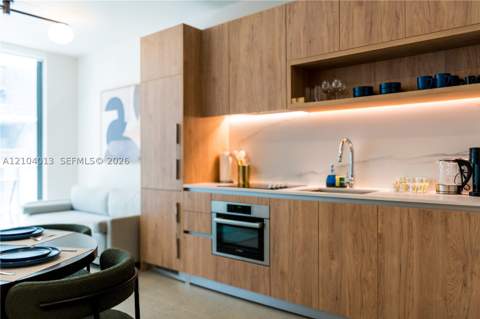 11 NE 6th St 3005, Miami FL - photo 8 of 19