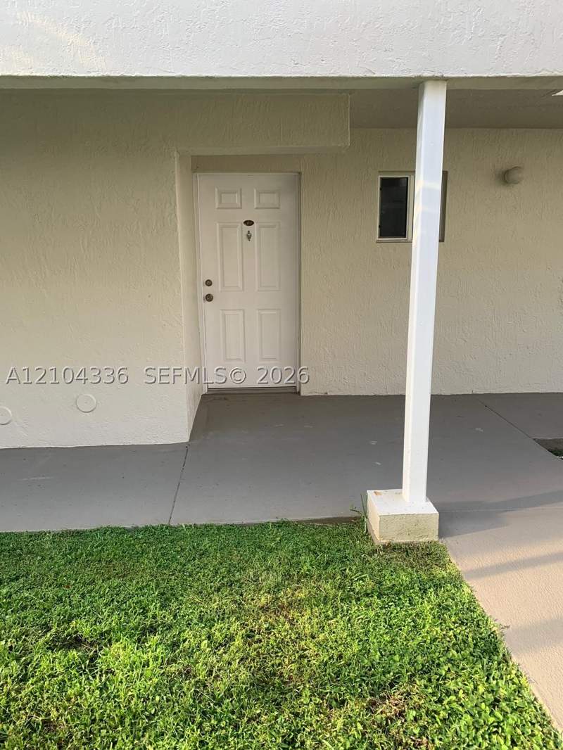 2 bedroom Townhouse at 14901 SW 80th St 111, The Seasons Villas & Thms, Miami — photo 2