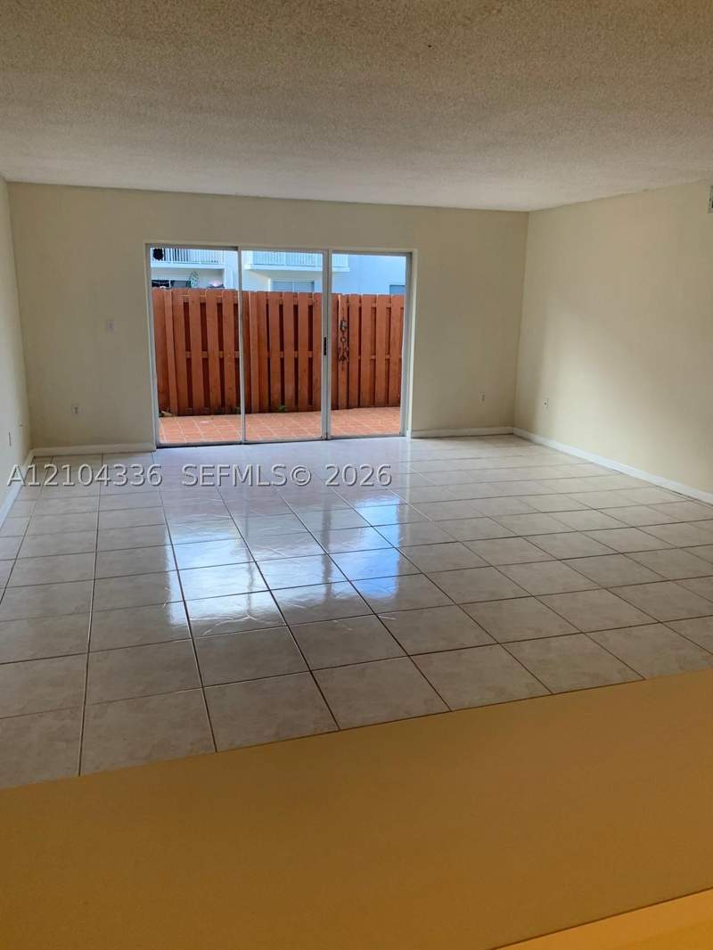 2 bedroom Townhouse at 14901 SW 80th St 111, The Seasons Villas & Thms, Miami — photo 4