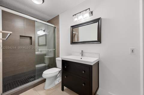 4944 NW 102nd Ave 204-3, Doral FL - photo 22 of 43