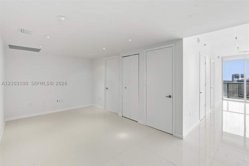 2 bedroom Condominium at 495 Brickell Ave 4003, Icon Brickell No Two, Miami — photo 3