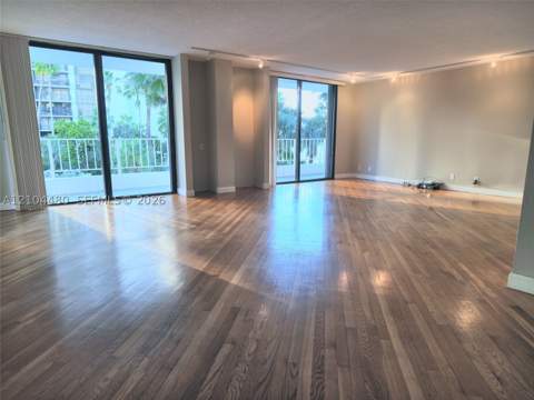 200 SE 15th Rd 4I, Miami FL - photo 10 of 14