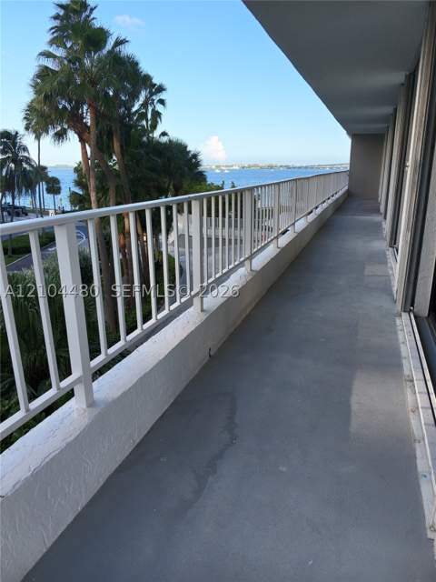 200 SE 15th Rd 4I, Miami FL - photo 13 of 14