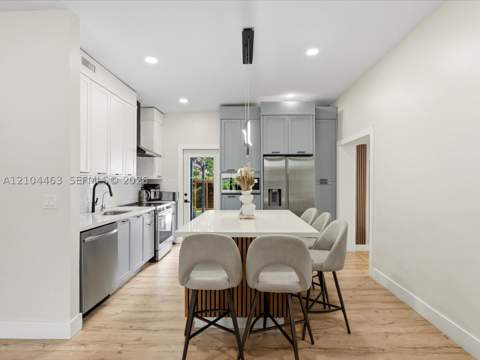 13900 NE 16th Ct, North Miami FL - photo 11 of 39