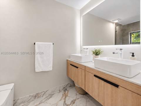 13900 NE 16th Ct, North Miami FL - photo 23 of 39