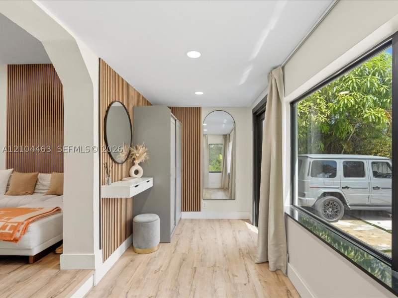 4 bedroom SingleFamilyResidence at 13900 NE 16th Ct, Archwood-Amd Plat, North Miami — photo 3