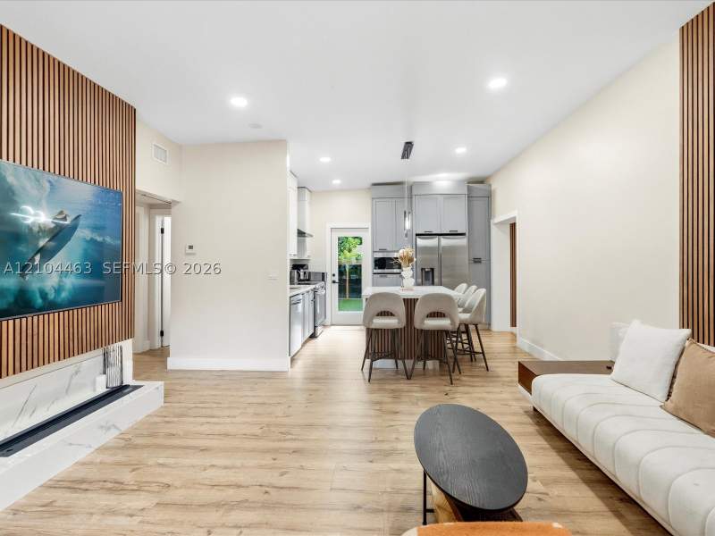 4 bedroom SingleFamilyResidence at 13900 NE 16th Ct, Archwood-Amd Plat, North Miami — photo 5