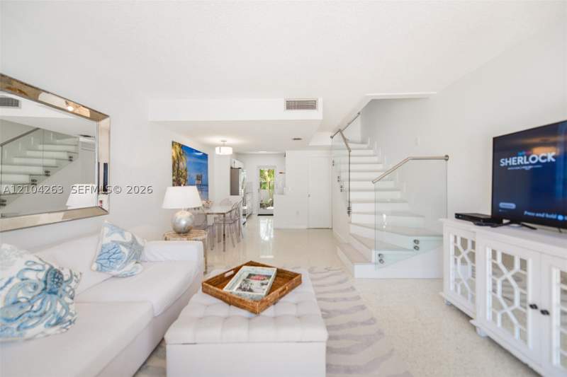2 bedroom Condominium at 881 Ocean Dr Th31, Casa Del Mar Condo, Key Biscayne — photo 5