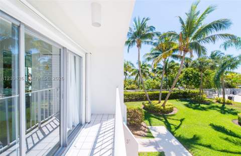 881 Ocean Dr Th31, Key Biscayne FL - photo 9 of 19
