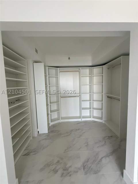 19101 NE 36th Ct 1005, Aventura FL - photo 8 of 47