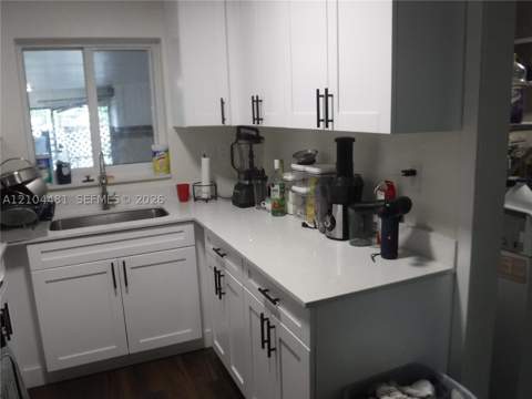 10451 SW 202nd Ter, Cutler Bay FL - photo 12 of 36