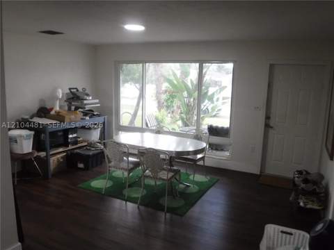 10451 SW 202nd Ter, Cutler Bay FL - photo 6 of 36