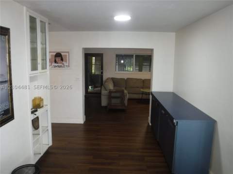 10451 SW 202nd Ter, Cutler Bay FL - photo 8 of 36