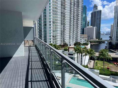90 SW 3rd St 1615, Miami FL - photo 8 of 19