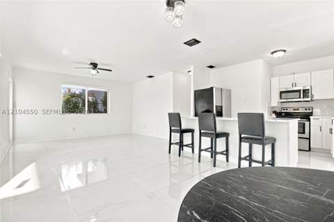 2932 NW 58th St, Miami FL - photo 14 of 37
