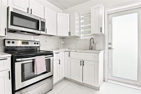 2932 NW 58th St, Miami FL - photo 18 of 37