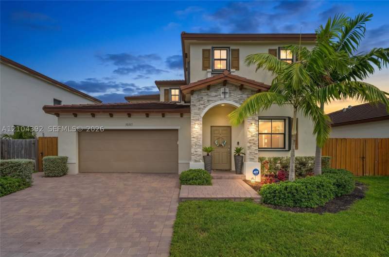 5 bedroom SingleFamilyResidence at 10317 SW 228th Ter, Enclave South Phase 1, Miami — photo 3