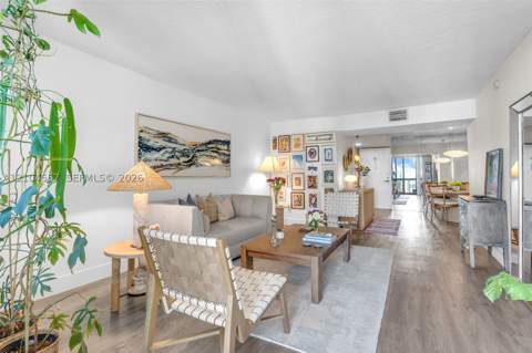 2333 Brickell Ave 1808, Miami FL - photo 11 of 34