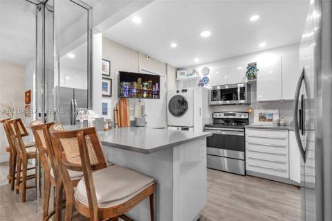 2333 Brickell Ave 1808, Miami FL - photo 7 of 34