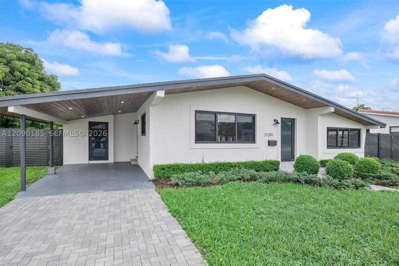3 bedroom SingleFamilyResidence at 21201 NE 25th Ct, Sunswept Isle, Aventura — photo 3