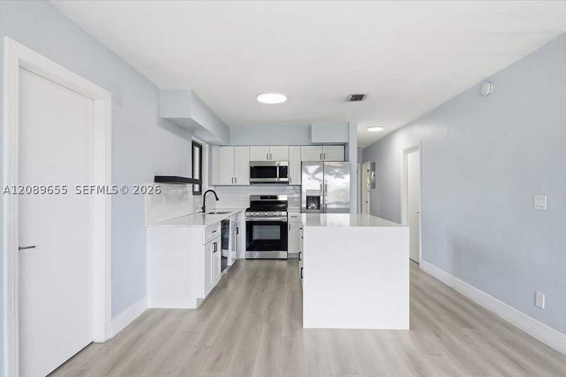 4 bedroom SingleFamilyResidence at 21341 NE 25th Ct, Sunswept Isle, Aventura — photo 4