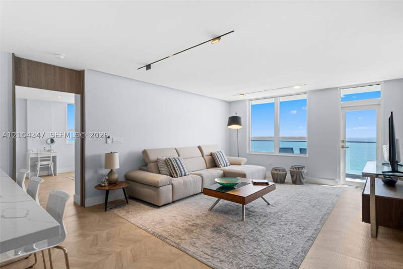 2 bedroom Condominium at 10185 Collins Ave 919, The Plaza Of Bal Harbour, Bal Harbour — photo 2
