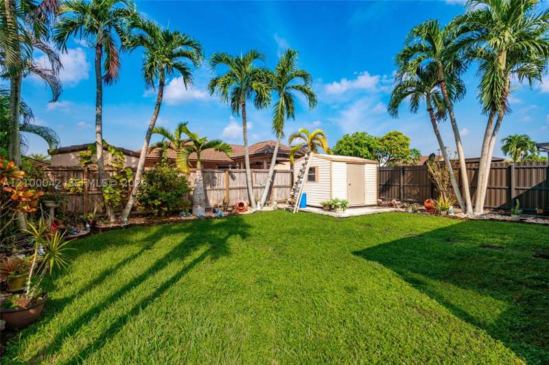 3 bedroom SingleFamilyResidence at 1294 SW 143rd Ct, San Diego Sub 1st Addn, Miami — photo 2