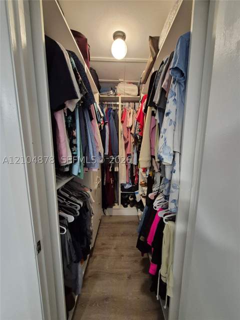 203 NE 12th Ave 203, Homestead FL - photo 23 of 33