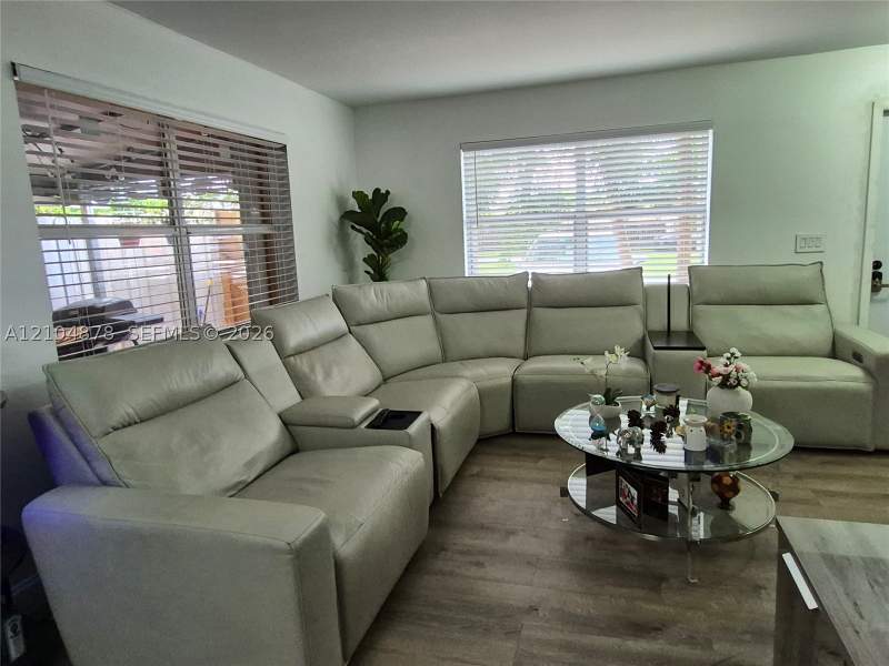 2 bedroom Townhouse at 203 NE 12th Ave 203, Seagrape Village Condo, Homestead — photo 3
