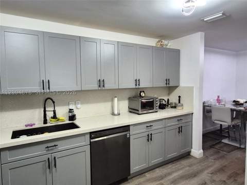 203 NE 12th Ave 203, Homestead FL - photo 7 of 33