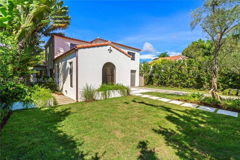 6 bedroom SingleFamilyResidence at 3426 Prairie Ave, Mid Golf Sub 1st Addn, Miami Beach — photo 5