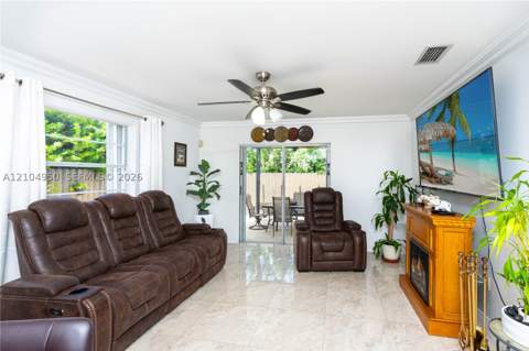 1084 SW 142nd Pl, Miami FL - photo 15 of 29