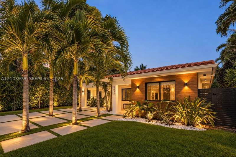 4 bedroom SingleFamilyResidence at 8033 Noremac Ave, Biscayne Point, Miami Beach — photo 2