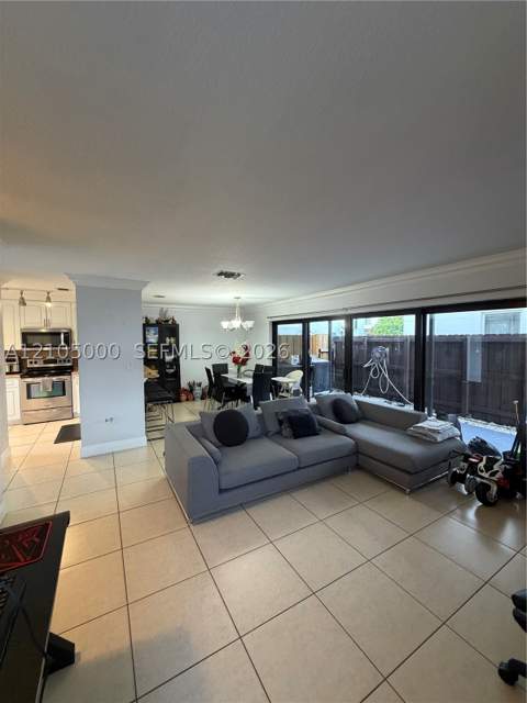 14815 SW 90th Ter, Miami FL - photo 12 of 26