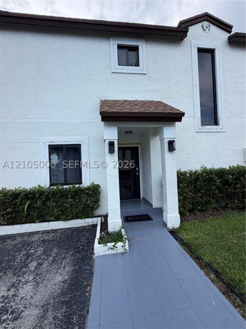 14815 SW 90th Ter, Miami FL - photo 6 of 26