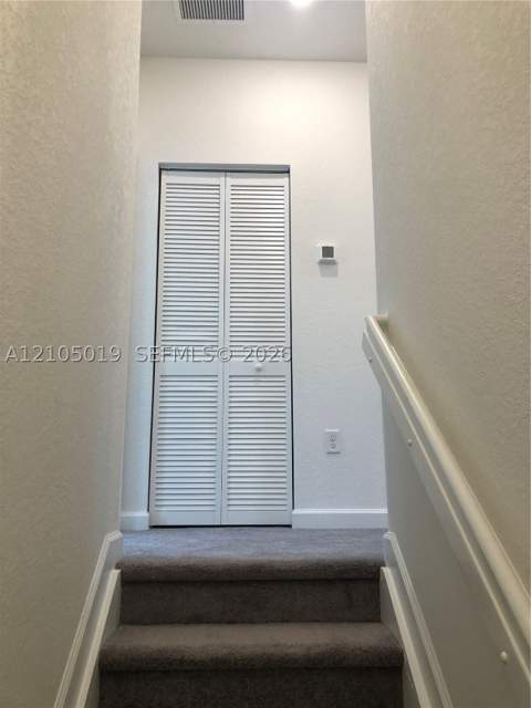 2610 SE 13th St, Homestead FL - photo 7 of 24