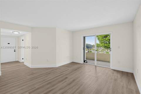 10765 SW 108th Ave 301, Miami FL - photo 10 of 30