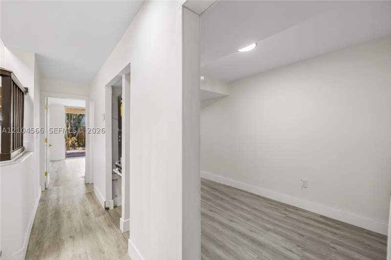 3 bedroom SingleFamilyResidence at 3860 W 10th Ct, Mango Hill, Hialeah — photo 4