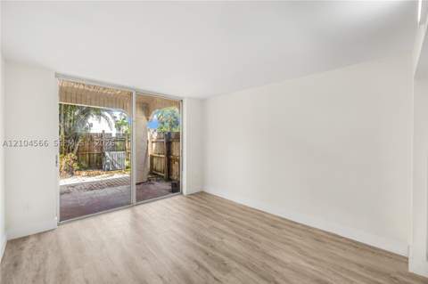 3860 W 10th Ct, Hialeah FL - photo 8 of 31