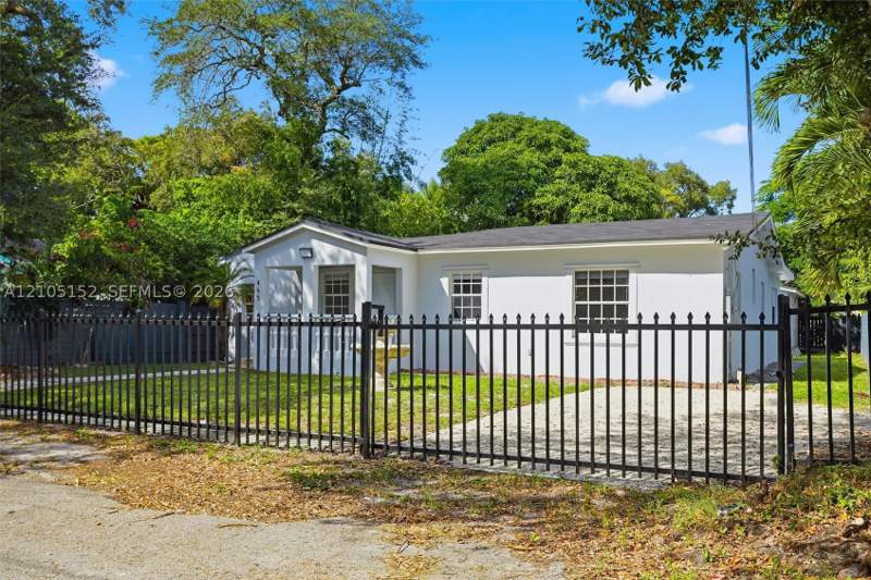 4 bedroom SingleFamilyResidence at 465 NE 165th St, Fulford Highlands, Miami — photo 3