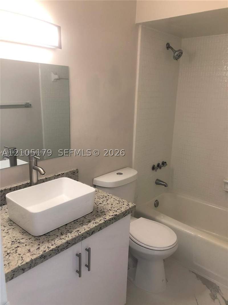 2 bedroom Townhouse at 7443 Twin Sabal Dr, Miami Lakes Golf Course V, Miami Lakes — photo 5