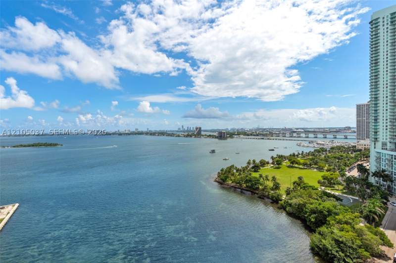 3 bedroom Condominium at 2020 N Bayshore Dr 1902, Paramount Bay Condo, Miami — photo 2
