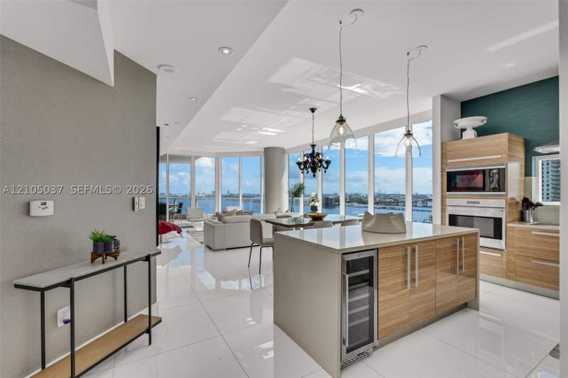 3 bedroom Condominium at 2020 N Bayshore Dr 1902, Paramount Bay Condo, Miami — photo 4