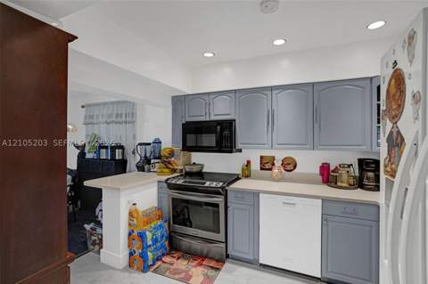 13645 NW 3rd Ave, North Miami FL - photo 9 of 56