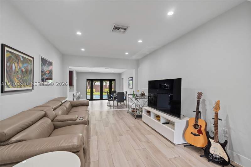 4 bedroom SingleFamilyResidence at 6217 SW 16th St, Alameda, West Miami — photo 5