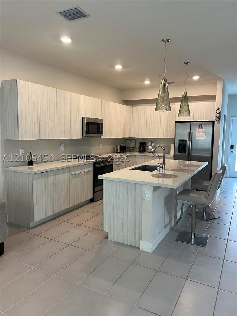 3 bedroom Condominium at 4745 NW 84th Ct 20, Urbana At The Residences C, Doral — photo 2