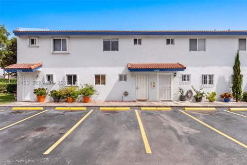 8164 NW 10th St 2, Miami FL - photo 6 of 29
