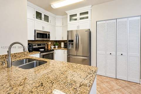 15515 N Miami Lakeway N 204-11, Miami Lakes FL - photo 7 of 14