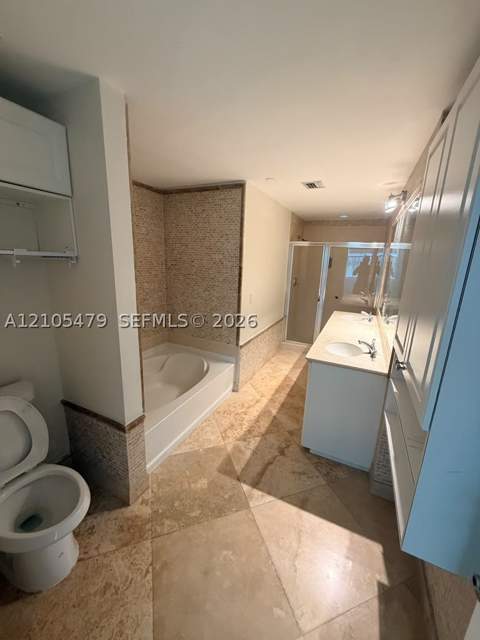 3340 NE 190th St 308, Aventura FL - photo 11 of 14